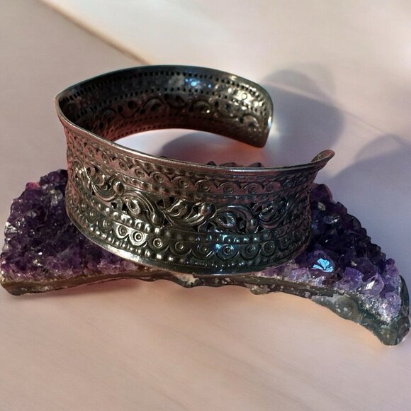 Vintage Sterling Silver Cuff Bracelet Floral Scroll Design 31g Boho Tribal - Picture 2 of 7
